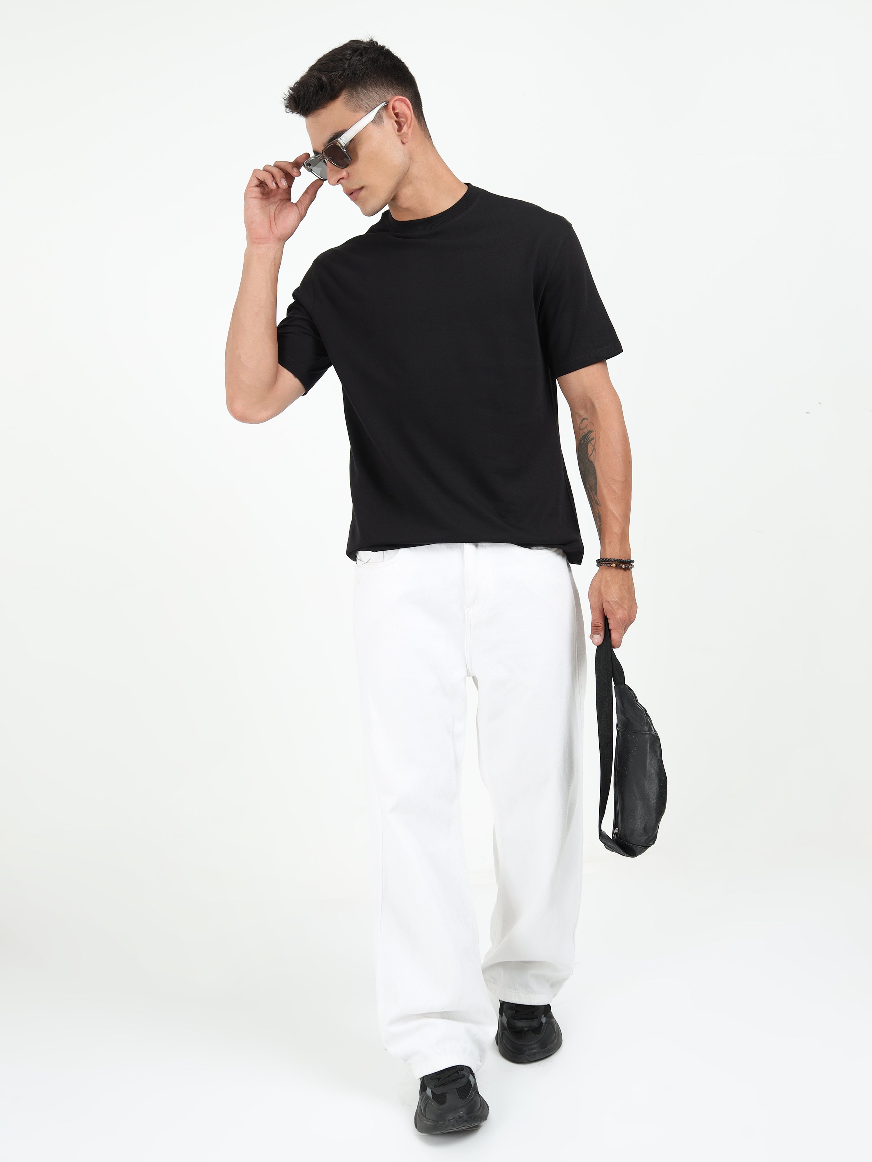 Black Solid Oversized Tee